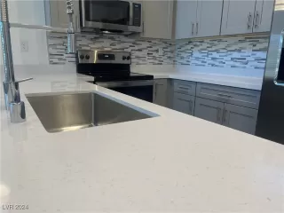 Photo #4: 2617460 Listing 