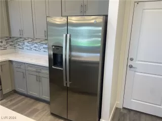 Photo #5: 2617460 Listing 