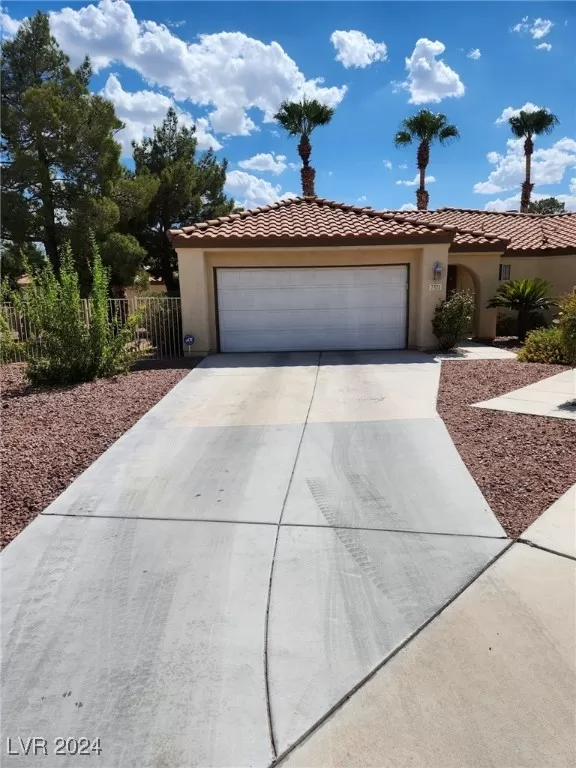 MLS: 2617572 Condo For Sale