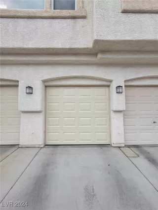 Photo #1: 2617590 Listing 