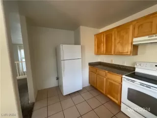 Photo #5: 2617605 Listing 