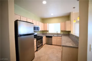 Photo #3: 2617612 Listing