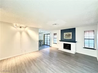 Photo #4: 2617614 Listing 