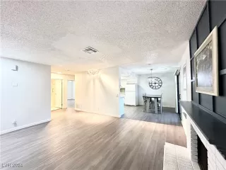 Photo #5: 2617614 Listing 