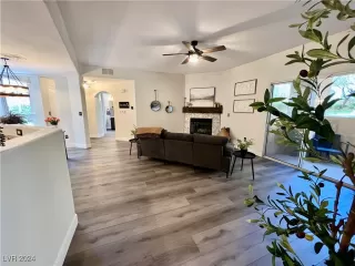 Photo #2: 2617615 Listing