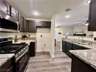 Photo #3: 2617615 Listing