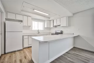 Photo #2: 2617618 Listing 