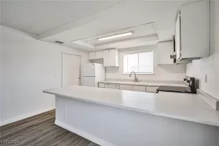 Photo #3: 2617618 Listing 