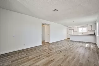 Photo #5: 2617618 Listing 