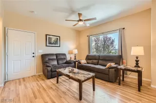 Photo #2: 2617629 Listing