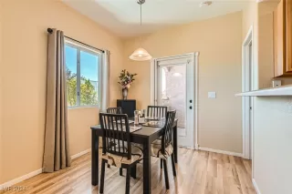 Photo #5: 2617629 Listing