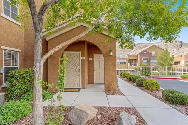 MLS: 2617656 Condo For Sale