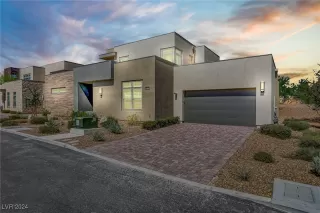 Photo #1: 2617668 Listing 