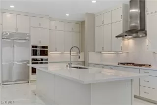 Photo #3: 2617668 Listing 