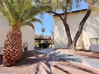 Photo #1: 2617679 Listing