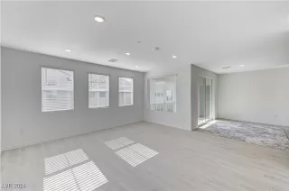 Photo #3: 2617683 Listing 