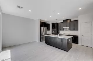 Photo #5: 2617683 Listing 