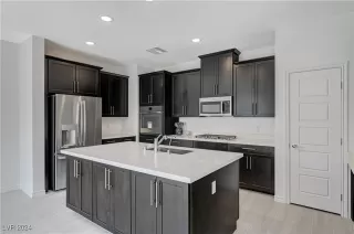 Photo #6: 2617683 Listing 