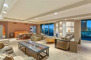 Photo #5: 2617691 Listing