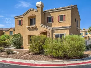 Photo #1: 2617777 Listing 