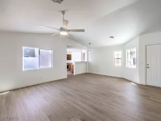 Photo #1: 2617788 Listing 