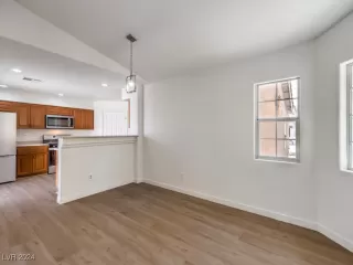 Photo #4: 2617788 Listing 