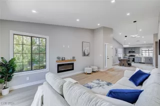 Photo #4: 2617827 Listing 