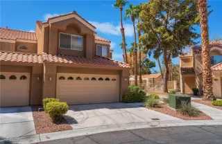 Photo #2: 2617830 Listing