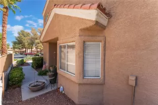 Photo #4: 2617830 Listing