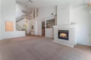 Photo #5: 2617830 Listing