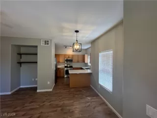 Photo #2: 2617849 Listing 