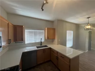 Photo #4: 2617849 Listing 