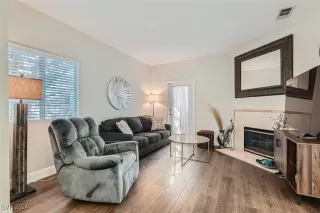 Photo #2: 2617859 Listing