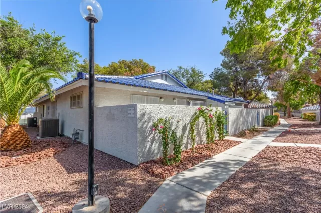 MLS: 2617873 Condo For Sale