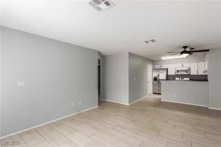 Photo #6: 2617873 Listing