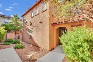 Photo #1: 2617912 Listing 