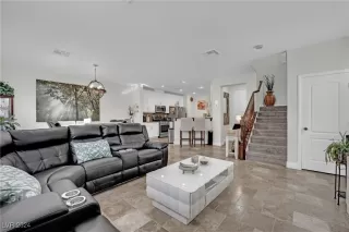 Photo #5: 2617912 Listing 