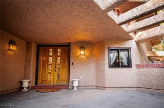 Photo #5: 2617937 Listing 