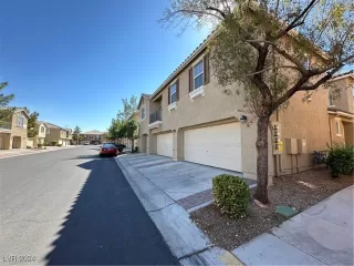 Photo #1: 2617947 Listing 