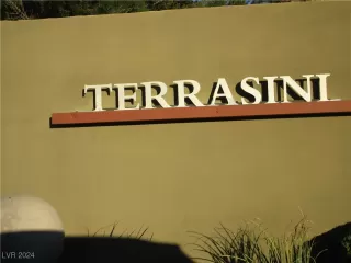 Photo #1: 2617979 Listing 