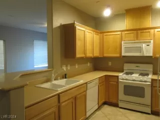 Photo #3: 2617979 Listing 