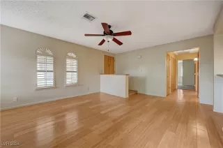 Photo #4: 2617985 Listing 