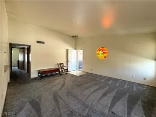 Photo #4: 2618012 Listing 