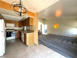 Photo #6: 2618012 Listing 