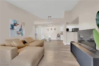 Photo #3: 2618041 Listing 