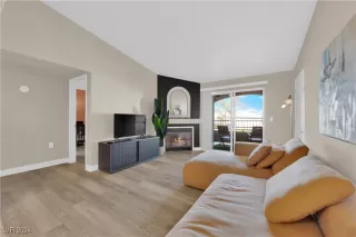 Photo #4: 2618041 Listing 