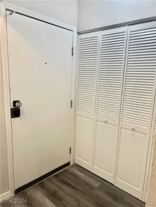 Photo #5: 2618064 Listing