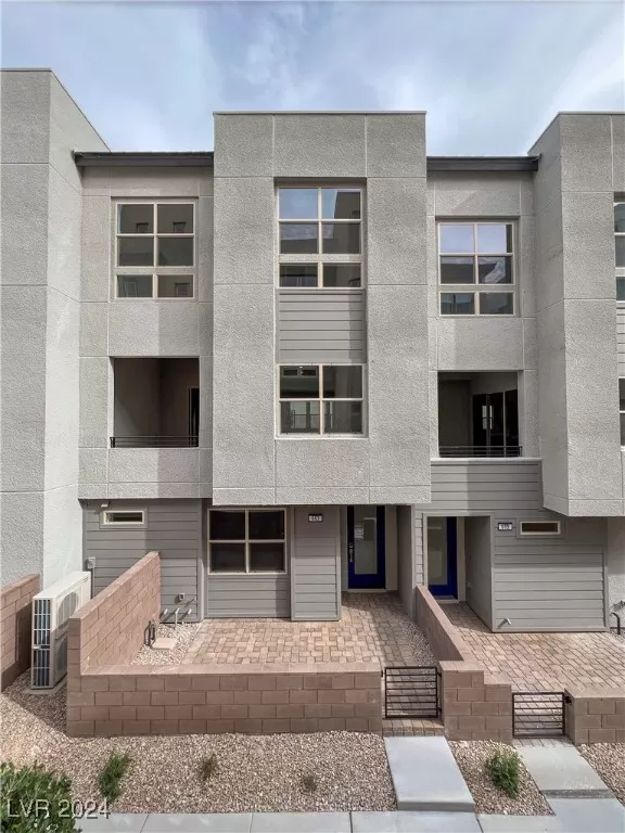 MLS: 2618085 Condo For Sale