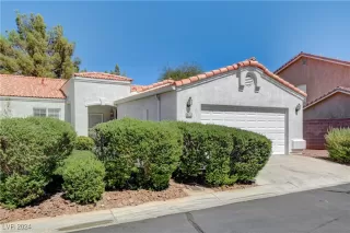 Photo #2: 2618087 Listing