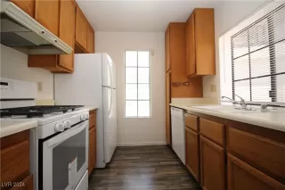 Photo #3: 2618128 Listing 